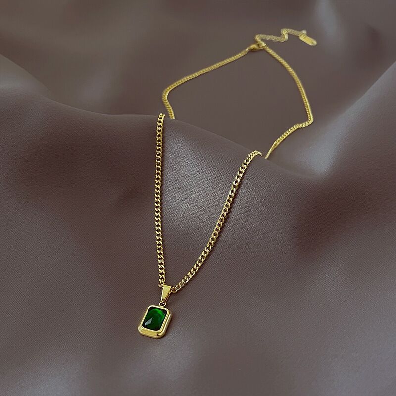 Retro Square Green Zircon Pendant Necklace For Women Titanium Steel Necklace Girls Wedding Engagement Smycken