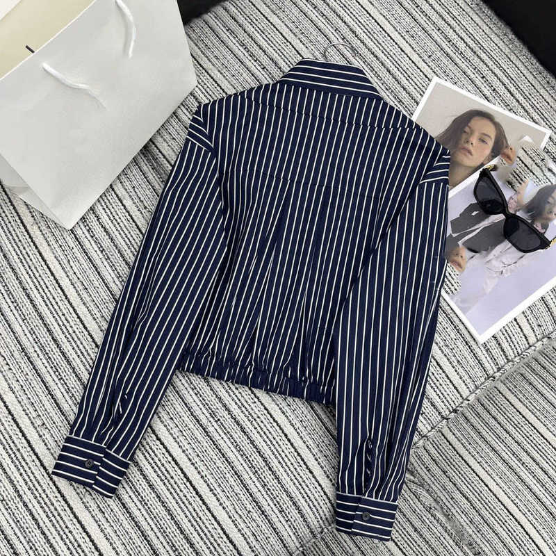 Women's Polos designer Early Spring New Pra Nanyou Gaoding Celebrity Light Mature Style Fashionable Small Crowd Contrast Stripe Short Fake Two Piece Shirts 2XNT