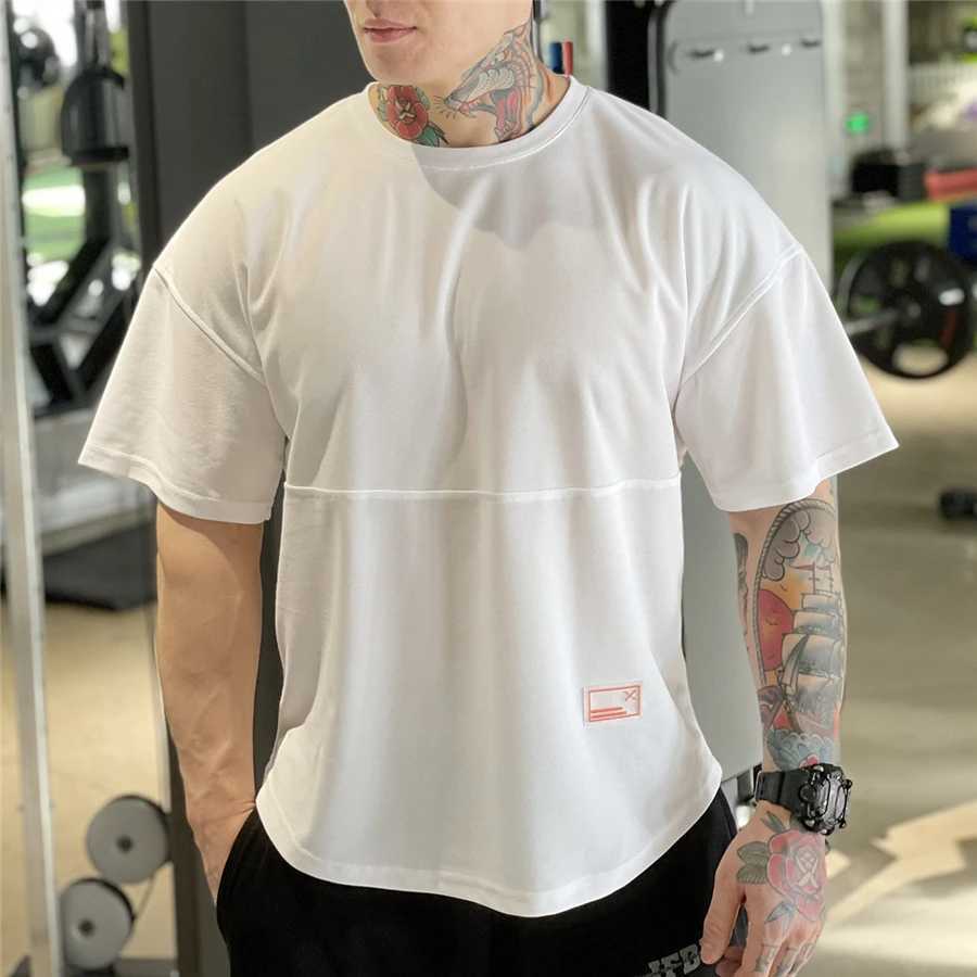 Homens camisetas 2021 Mens Muscle Camiseta Bodybuilding Fitness Homens Tops Algodão Singlets Plus Tamanho Grande Camiseta Malha de Algodão Solta Manga Curta