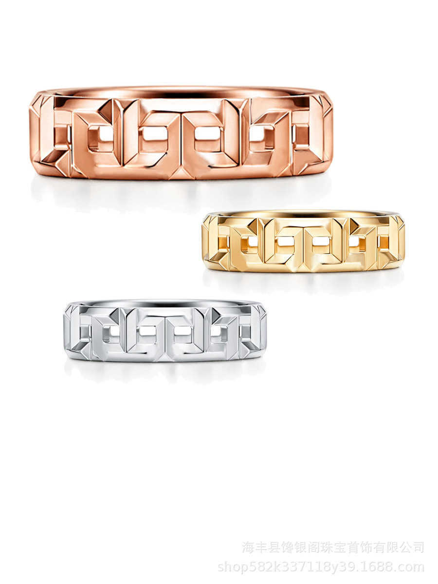 Designer Tiffay och Co Tiff Classic 925 Silver V Gold Material Hundrat Towers Double T Ring Set med sten T-ring