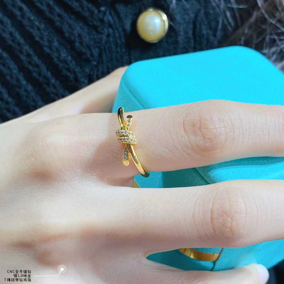 Bague de styliste V en or Gu souffrant du même nœud, avec diamants entrelacés, Tanabata, cadeau de saint valentin, G4L6