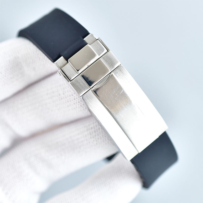 Relógio de diamante mens relógios de luxo 40mm safira vidro semana data exibição de alta qualidade movimento mecânico automático pulseira de borracha relógio de pulso Montre de Luxe