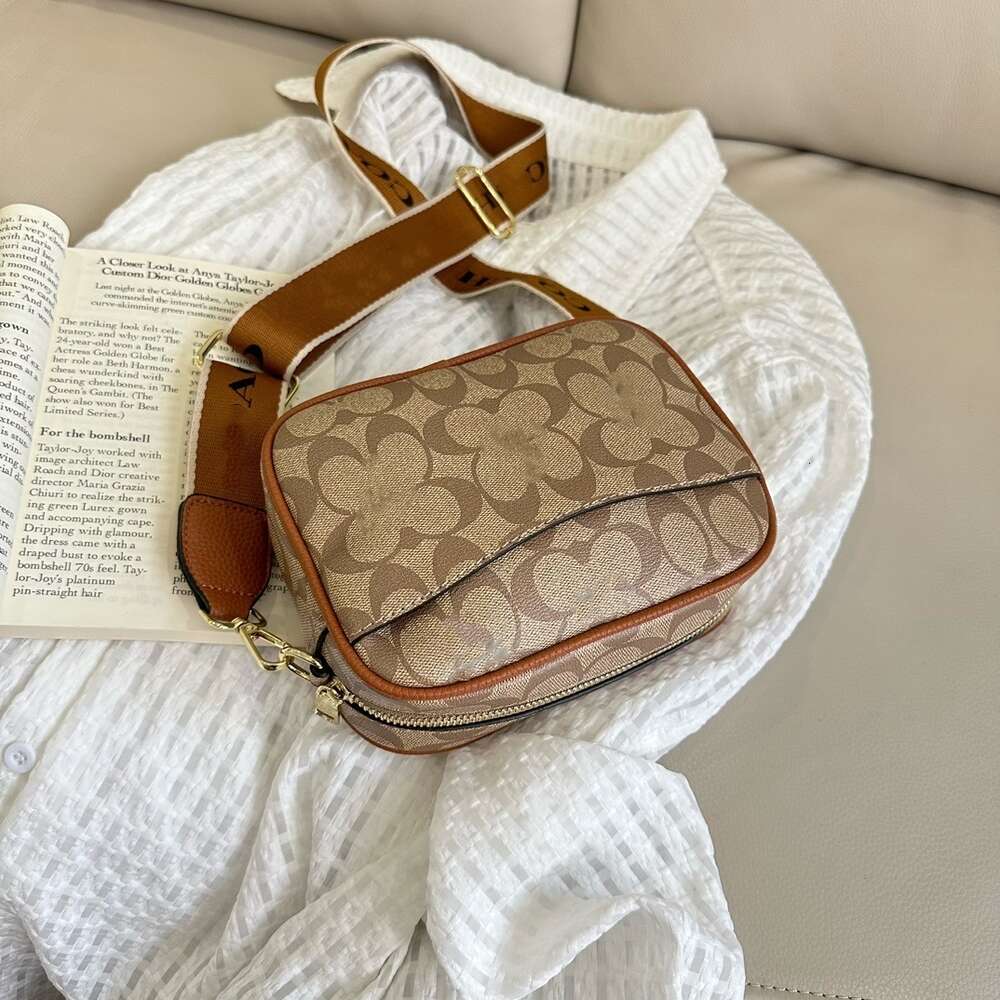 Cheap Wholesale Designer Handbags Olay New Colorful Stripe Dempsey Camera Bag Jacquard Canvas Panel Leather Small Square for Women