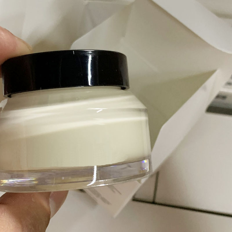 Base de Base pour le visage enrichie en vitamines, crème hydratante pour le visage, fond de teint impeccable, base de maquillage, crème nourrissante pour la peau