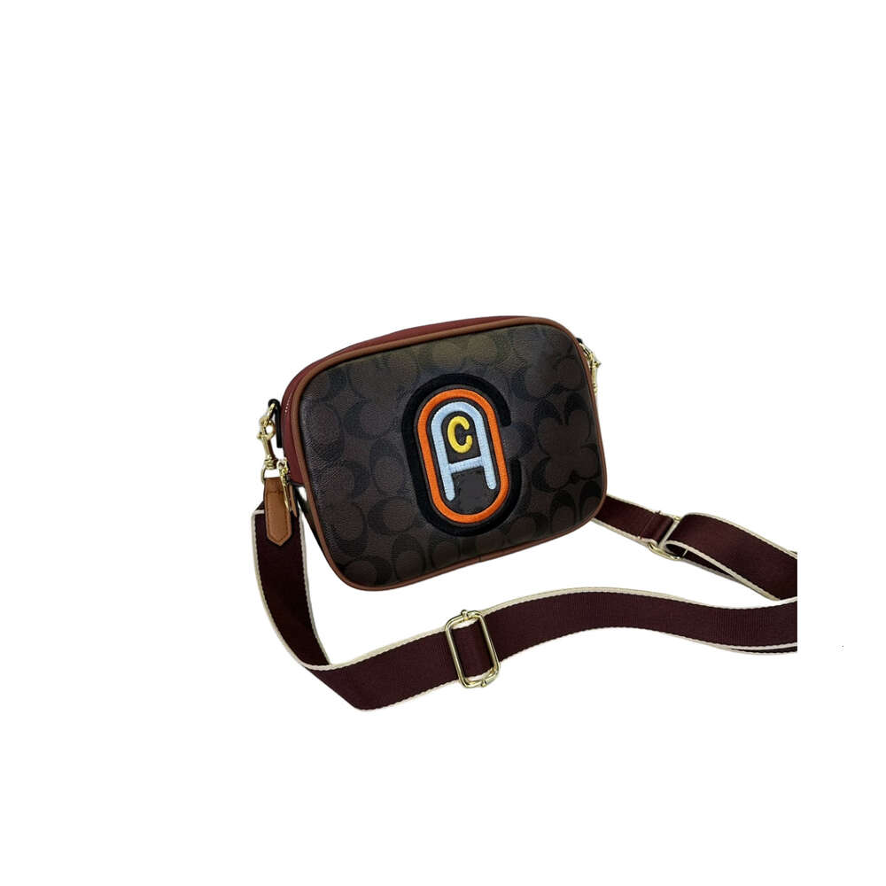 Bolsas de grife baratas por atacado Bolsa elegante para mulheres na primavera Novo contrastante pequeno quadrado ombro único crossbody câmera popular alça larga