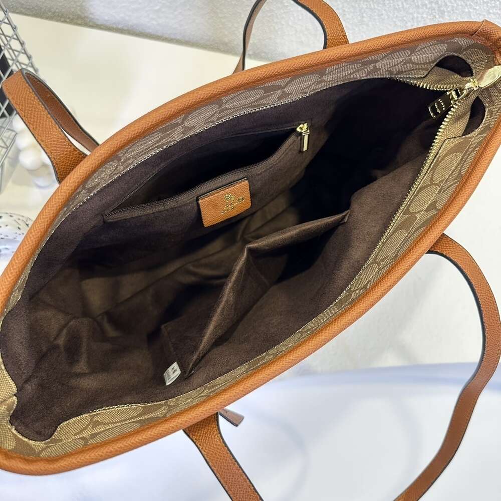 Tanie hurtowe torebki designerskie nowe Koujia Classic wszechstronna przekątna torba z dużą pojemnością na jedno ramię w Luksusowym druku kolor kontrastowy