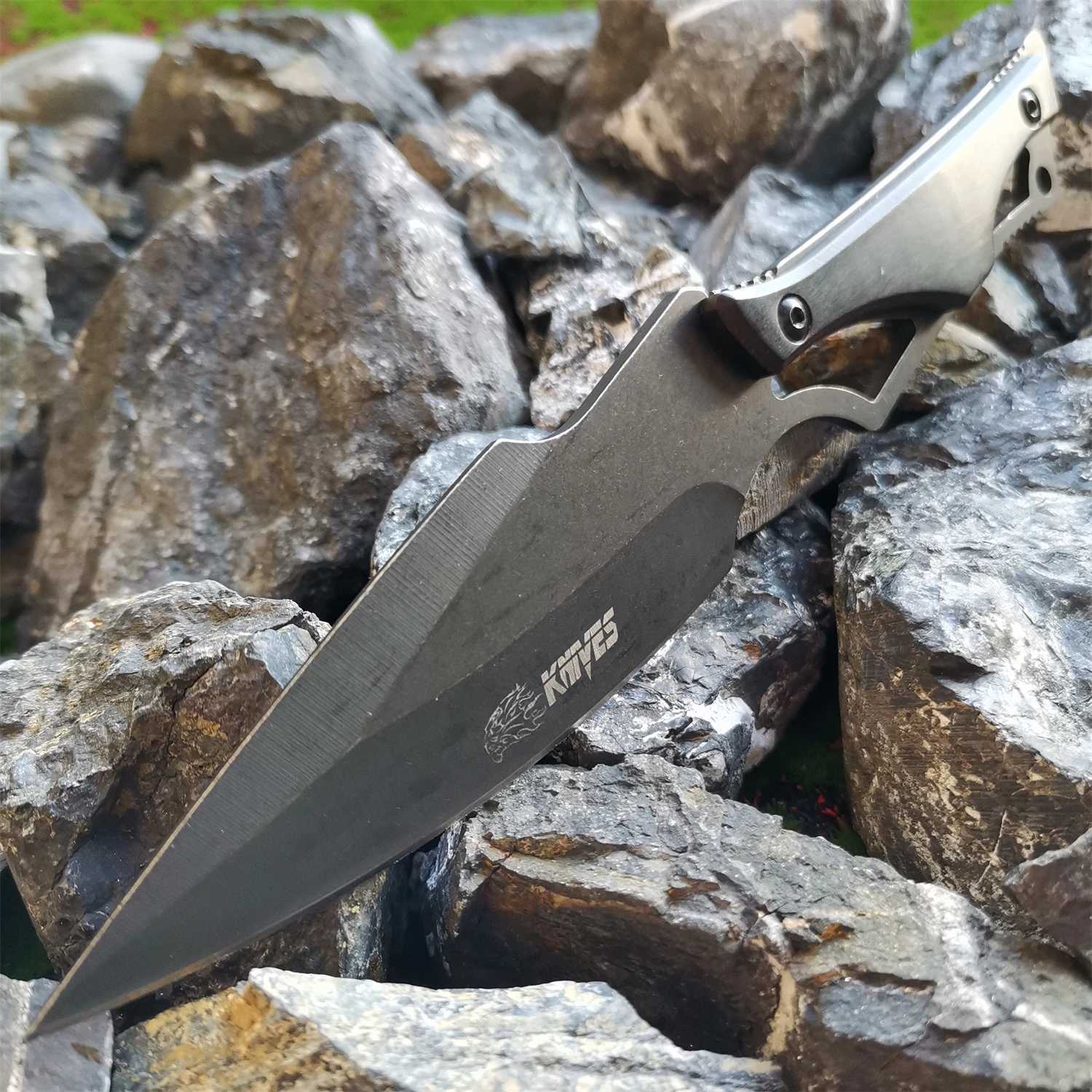 Coltelli da caccia da campeggio fissi 8CR18MOV Coltello tattico Lama da campeggio Sopravvivenza Portatile EDC Sicurezza Taglierina esterna Strumenti da pesca picnic 240315