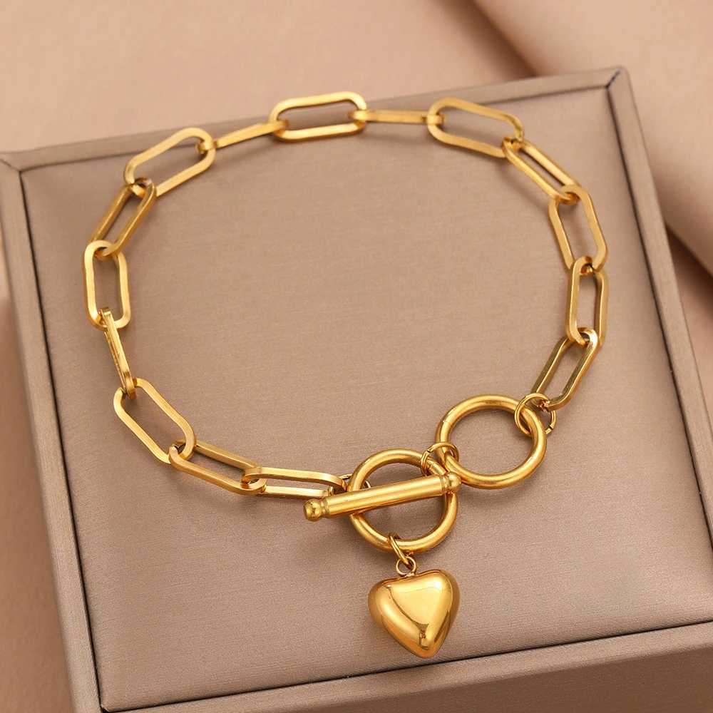 Bangle Stainless Steel Bracelets Classic Infinity Symbol Elegant Heart Pendant Trendy Fine Bracelet For Women Jewelry Mothers Day GiftL2403