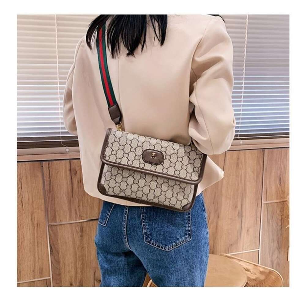 Hot Sale of Trendy Designer Handbags New Fashion One Shoulder Crossbody Bag Wide Storage Large Capacity Phone Unisex bag