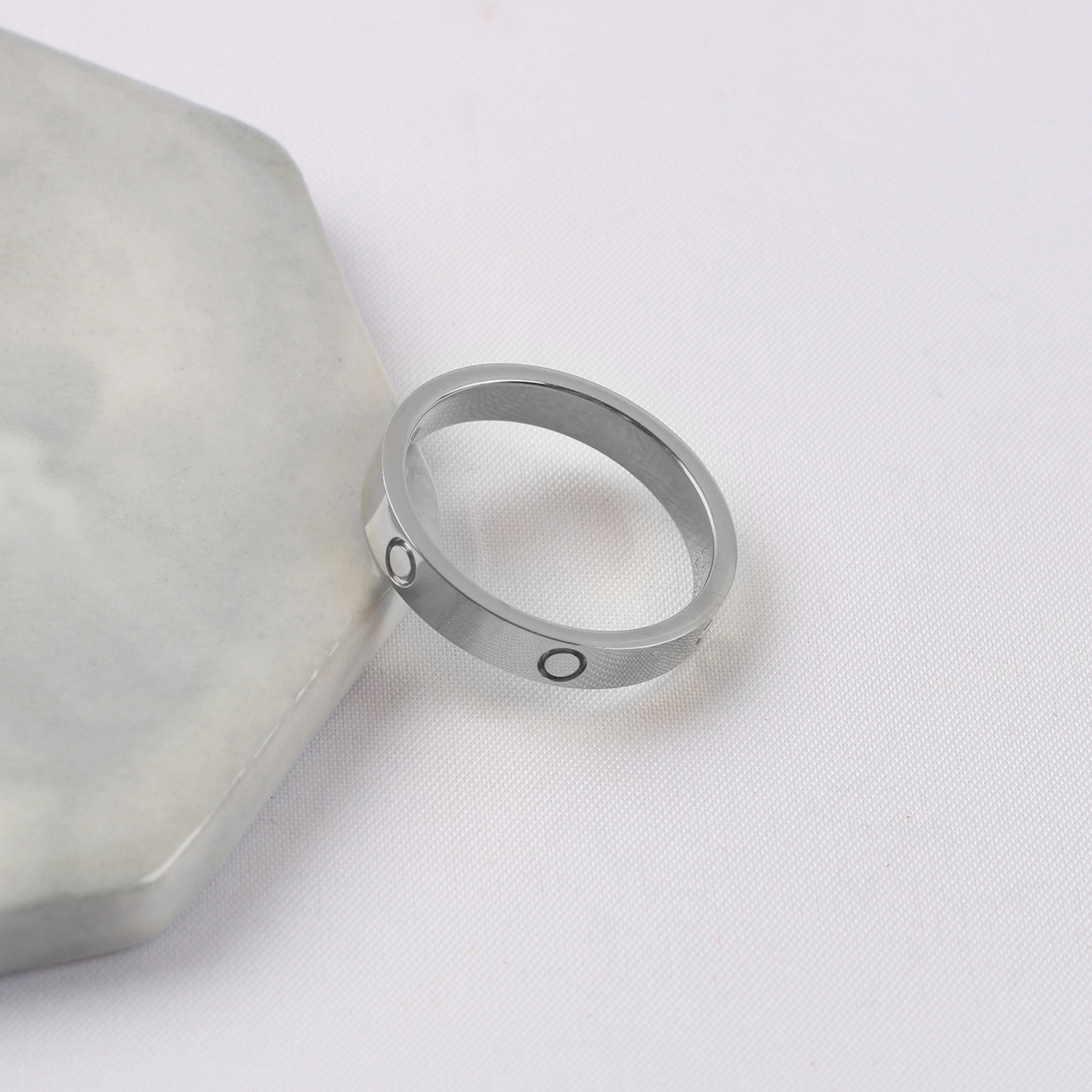 Love Screw Pierścienie Klasyczna moda projektant damskich Pierścień Pinę Para biżuterii Tytanium Stal z diamentami swobodna moda złota srebrna róża opcjonalna rozmiar 4/5/6 mm