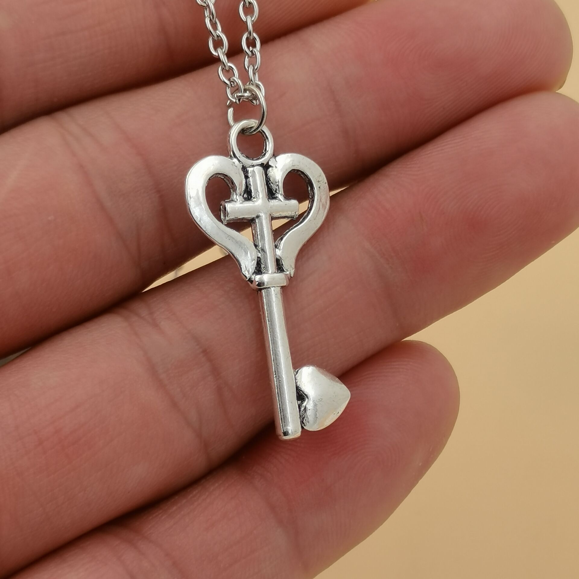 Alloy Antique Silver Fashion key Pendant Necklace For Men & Womens Jewelry Accessories A-860d