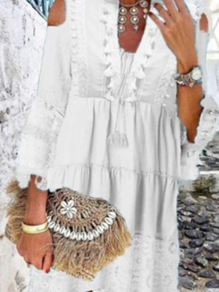 Robes décontractées de base Nouveau printemps broderie Crochet dentelle Boho robe femmes élégant hors épaule gland à volants Mini robe été col en V dame plage robe L2403