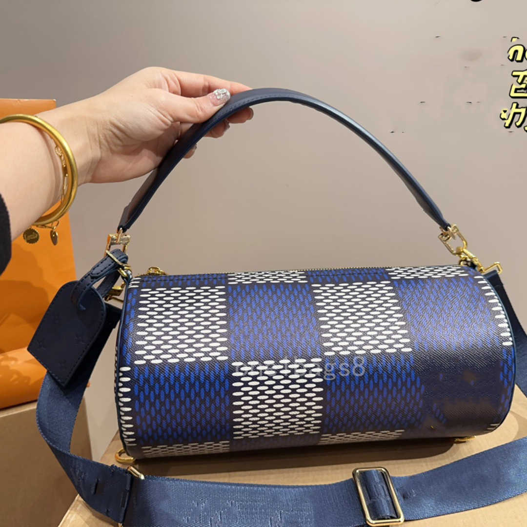 10A Mesma Bolsa de Moda de Luxo Masculino e Mulher com toda a Fashion Spring/Summer New Soft Designer Style Cylinder Single Ombro Crossbody Bag