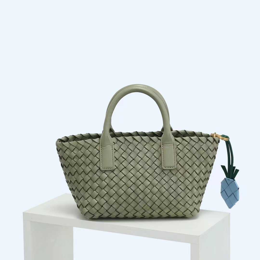 Luxury Bottegs Venets Tote Bag Small Handmade Woven Bag with High End Lamb Tote French Fashion Portable Cabbage Basket with Original 1:1 Logo