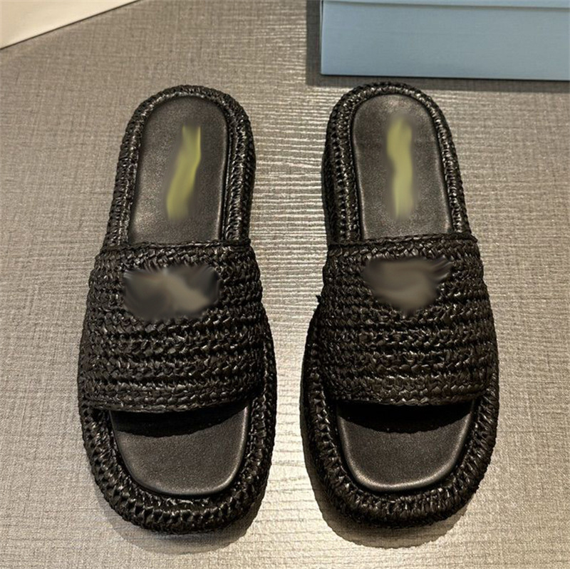 2024 Novo Prad Triângulo Palha Weave Chinelo Sandália Plataforma Ráfias Chinelos Designer Mulher Mens Verão Salto Liso Casual Flip Flops Ao Ar Livre Piscina Sliders Praia Sapato