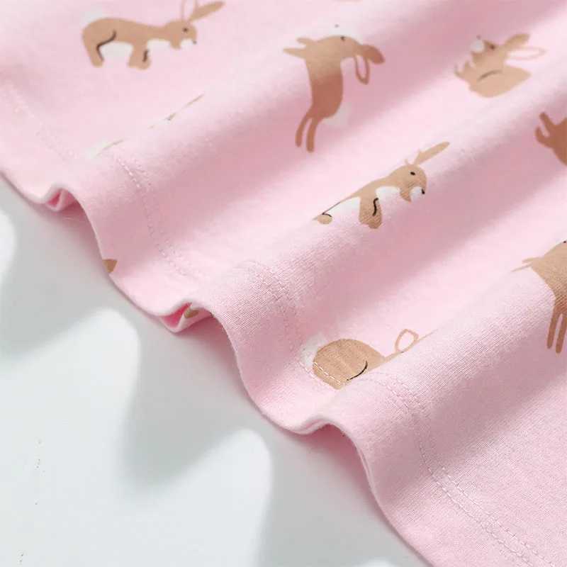 Meisjesjurken Kleine maven 2023 meisjes zomer roze jurk schattige cartoon konijn korte mouwen katoenen kleding comfortabel voor kinderen van 2 tot 7 jaar 240315