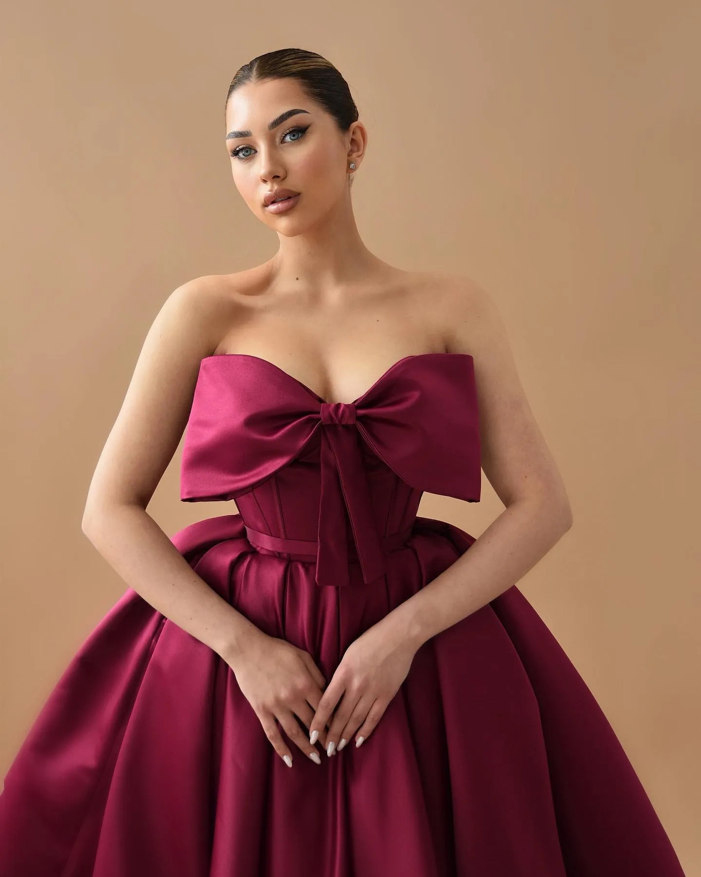 Fashion Burgundy Prom Dresses Bow Knot Neck Evening Gowns Ruffles Tea Length Formal Red Carpet Special Occasion Party dress YD