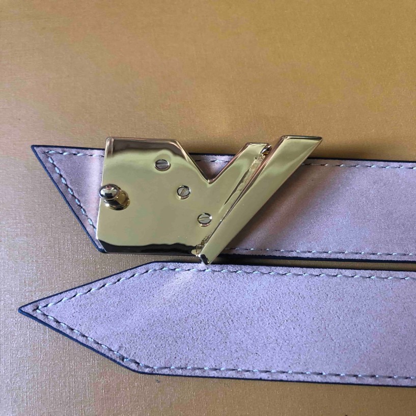 جودة رسالة بنية بنية حزام نساء من الجلد الأصلي مع مربع الرجال المصممين أحزمة أحزمة المصمم أحزمة 670273J