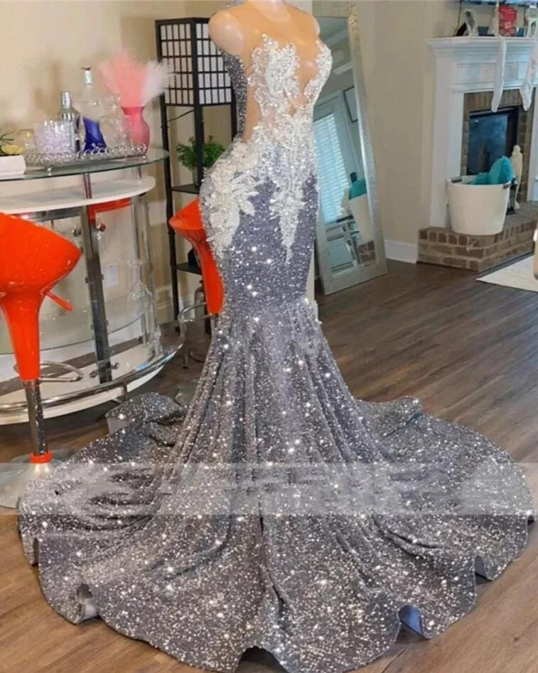Glitter Silver Sequined Mermaid Prom Dresses Luxury Sheer Neck Lace Applique Beaded Sweep Train Formal Party Evening Gowns Robe BC15713 0315