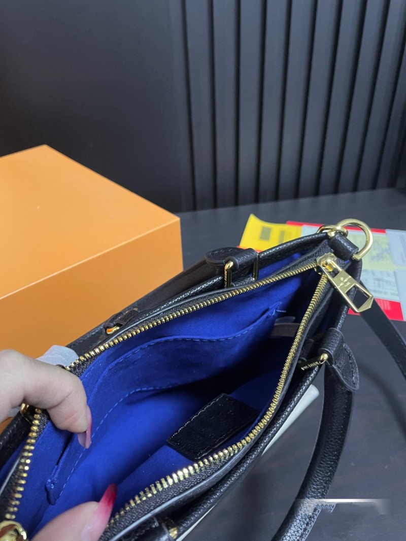 Luxury designer Handheld Postman Bag Embossed 24k hardware 3D relief handbags Fashion Shopping Satchels Shoulder Bags totes crossbody messenger purses wallet
