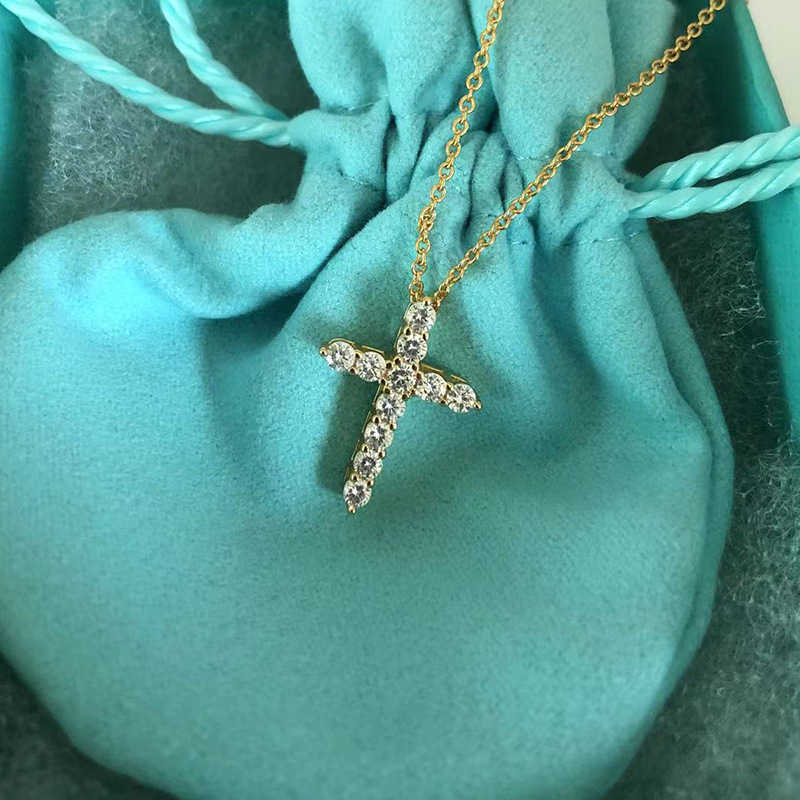 Designer tiffay and co S925 Sterling Silver Cross Pendentif Collier femme or rose minorité hommes chaîne de clavicule de luxe léger