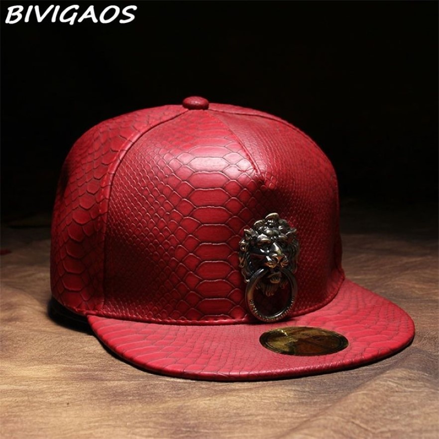 Новая металлическая скульптура голова льва Snapback шляпы змеиная кожа хип-хоп кепка бейсболки в стиле панк для мужчин женщин черный красный 201023275N
