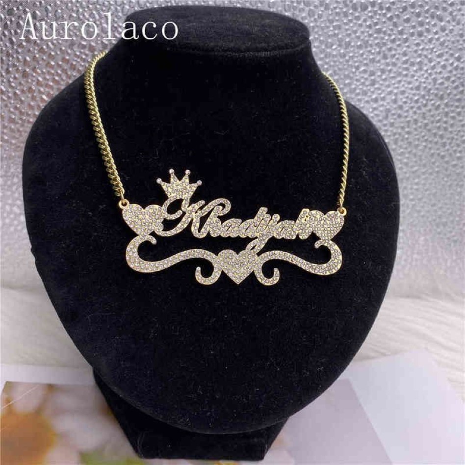 قلادة اسم Aurolaco المخصصة مع لوحة ذهبية من الفولاذ المقاوم للصدأ من Diamond Bling للنساء 220119230x