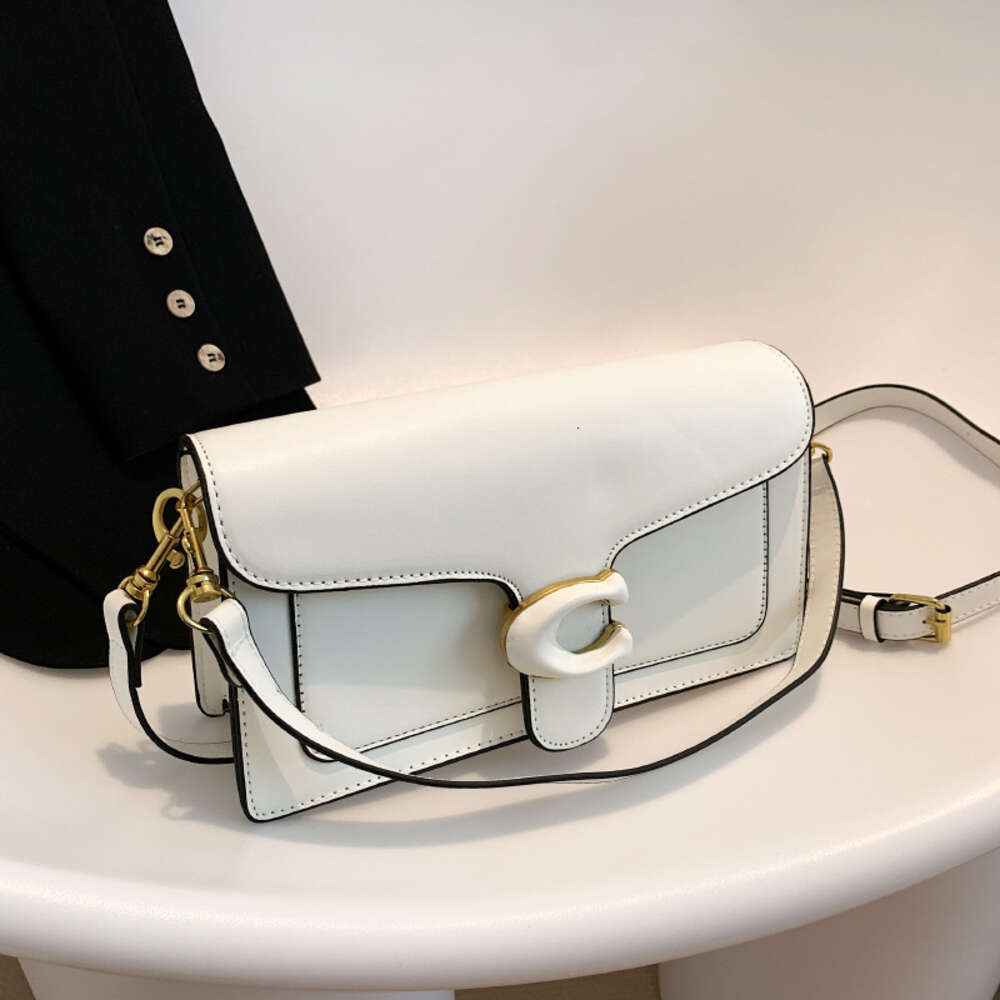 Goedkope groothandel beperkte opruiming 50% korting handtas dames nieuwe modieuze en minimalistische kleine vierkante tas crossbody handheld ladi trendy tassen