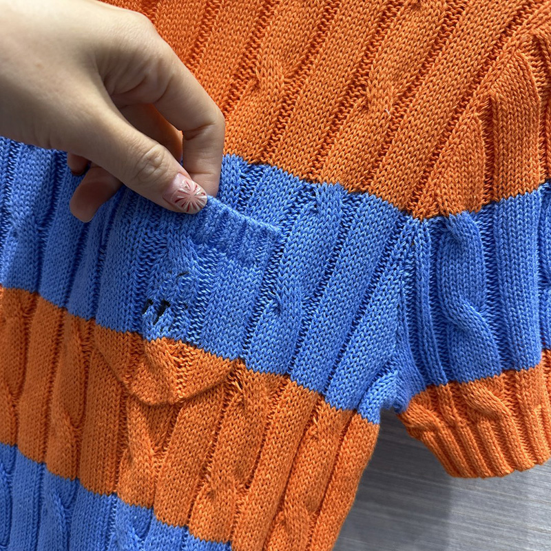 Maglioni firmati da donna 2024 felpe con cappuccio dello stesso stile di marca Maglioni di cashmere lavorati a maglia morbidi di lusso di alta qualità a maniche corte