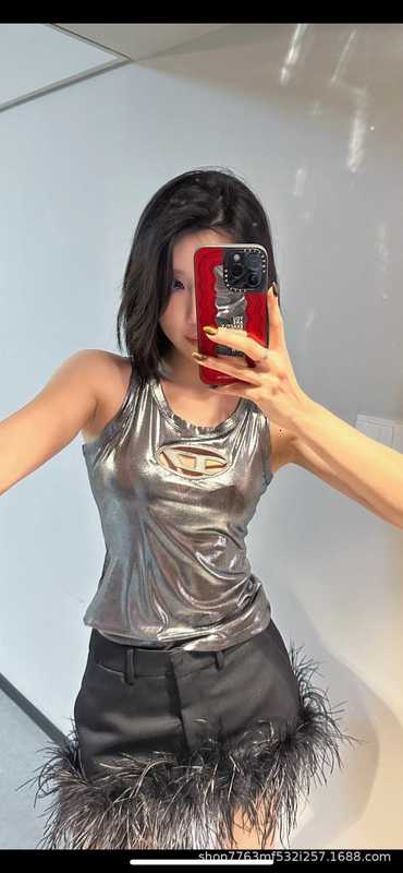 Women's Tanks & Camis designer 24 Year Spring/Summer New Small Form Design Letter D Hollow Silver Sexy Spicy Girl Bright Top LVGW
