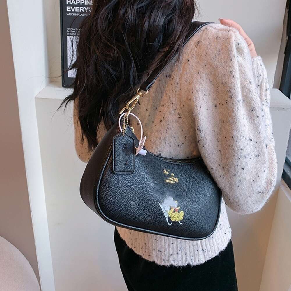 Europe and the United States Light Luxury Explosive Crossbody Bag Koujia Half Moon Bag Single Shoulder Crossbody High Quality Large Capacity Commuter Bag