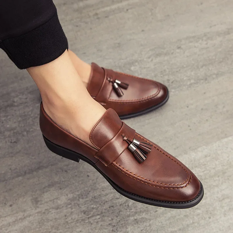 Zwarte herenschoenen Britse kwast Paty lederen loafers Platte herenschoenen Echt leer Oxford schoenen Bruiloft