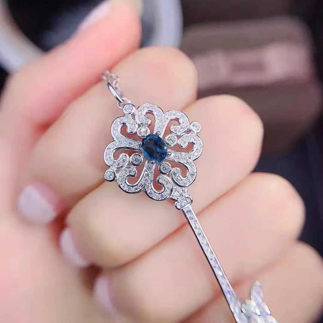 Designer Blue Key Necklace Female tiffay and co Sunflower Collar Chain Full Zircon Fashion Personalized Versatile Colorless O9IA