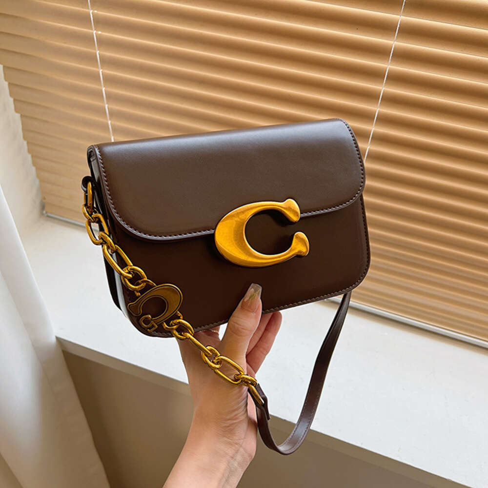 حقائب اليد الأنيقة من كبار المصممين الصغيرة وشهيرة حقيبة التوفو على طراز Crossbody Square للنساء