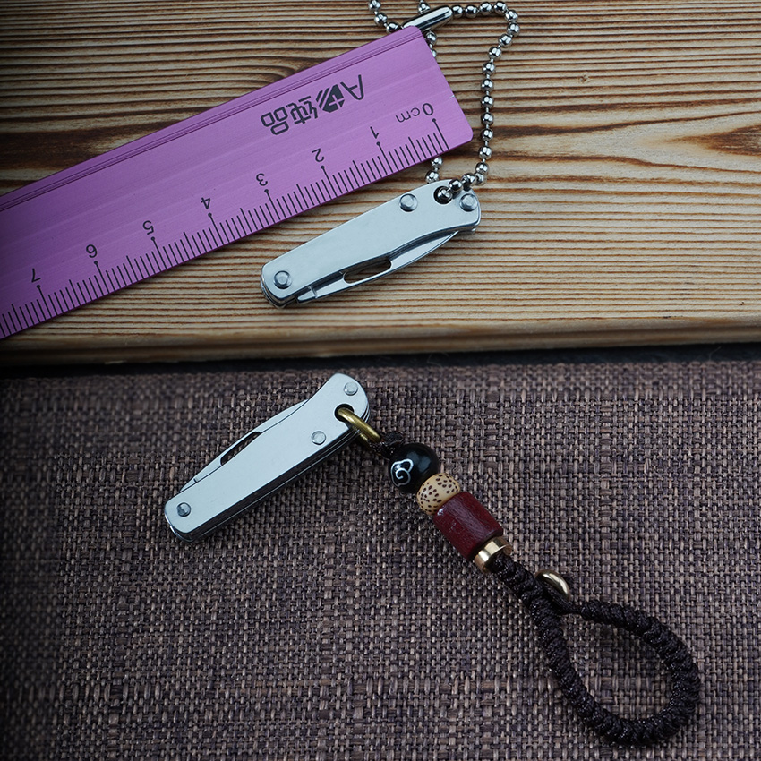 Mini cuchillo plegable portátil para acampar al aire libre, llavero de regalo portátil diario, Navajas de bolsillo de acero inoxidable, herramientas de entrega urgente EDC