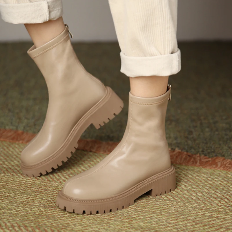 Stivali la piattaforma in pelle di brevetto femminile stivali pezzi 2022 Nuovo stivali invernali chelsea ginocchia