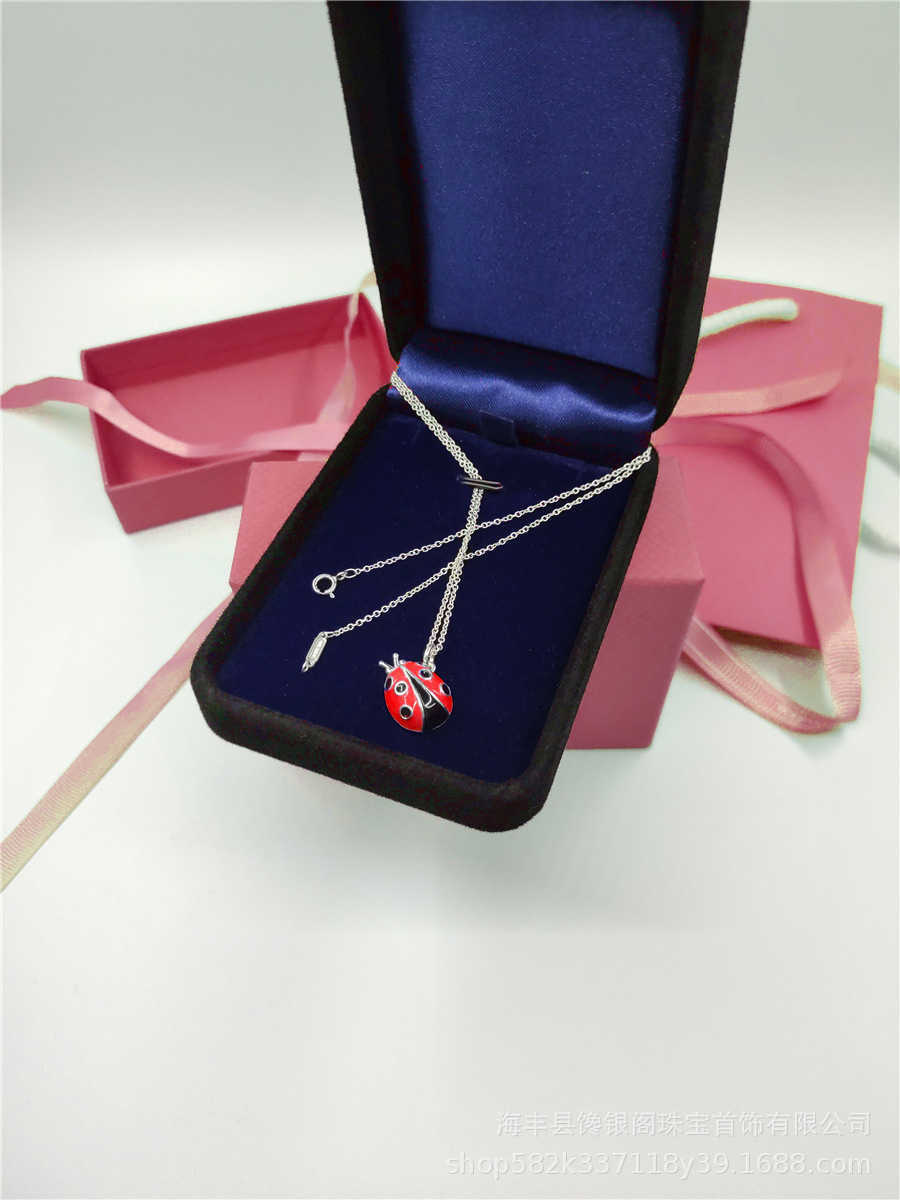 Designer Tiffay und Co Tif925 Silber gegen Goldmaterial Mode vielseitig beliebtes Insekt Lovely Sieben Sterne Ladybug Halskette