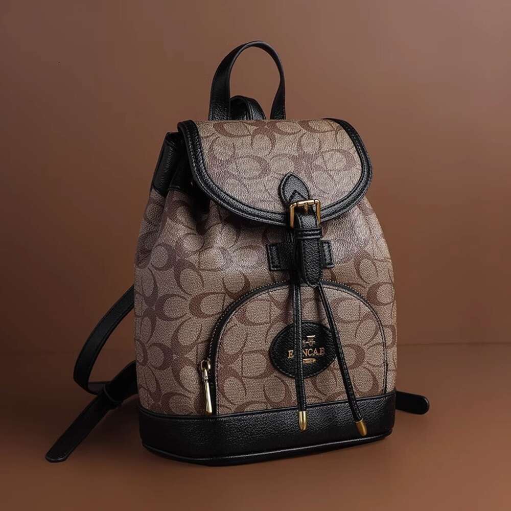 Pas cher en gros liquidation limitée 50% de réduction sac à main Hong Kong haut sac à dos femmes automne nouvelle mode lumière luxe qualité voyage banlieue