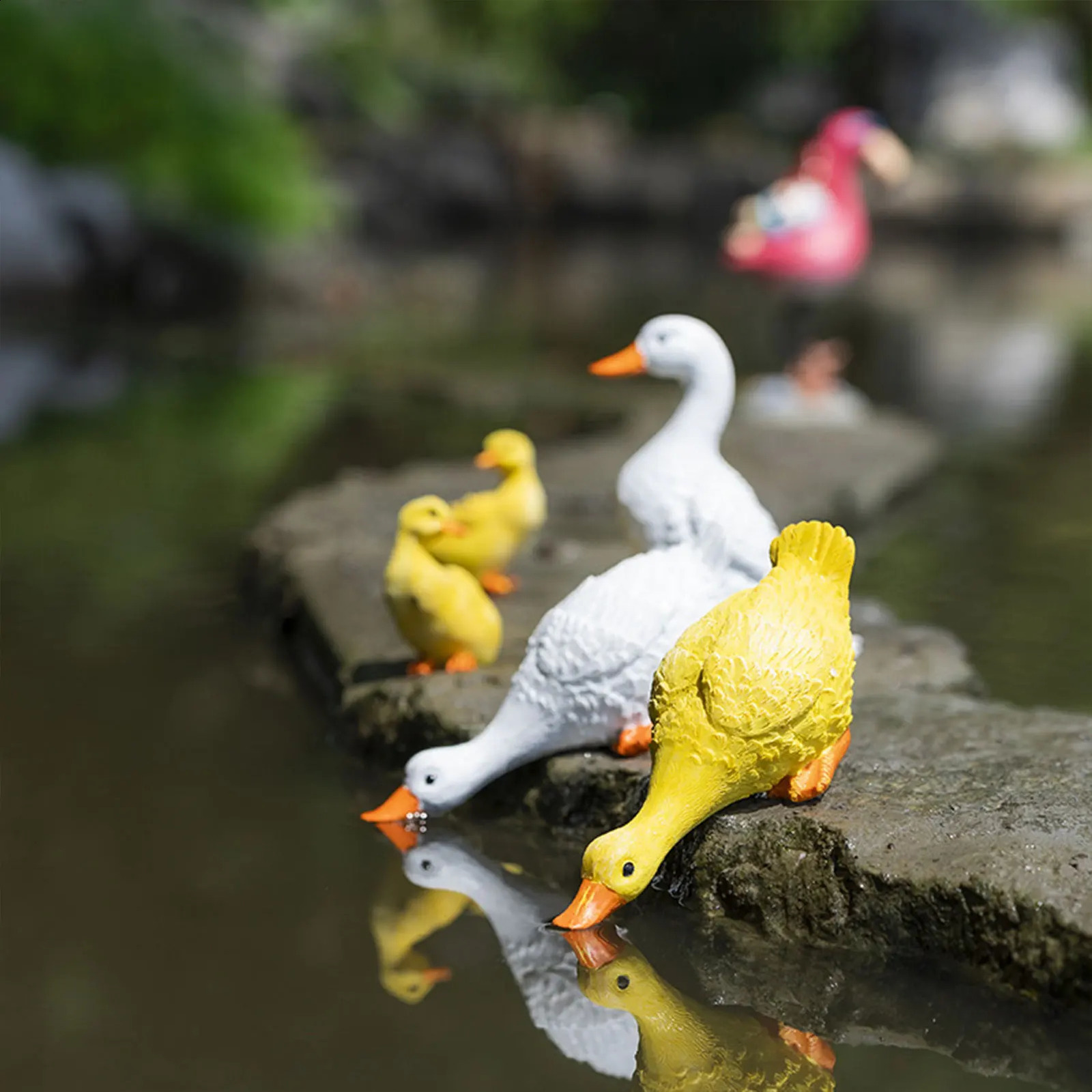 Niedliche Enten-Gartenstatue aus Kunstharz, Hinterhof, Teich, Enten, Dekoration, Vogelskulptur, für drinnen und draußen, Hofdekoration, Rasenornament 240312