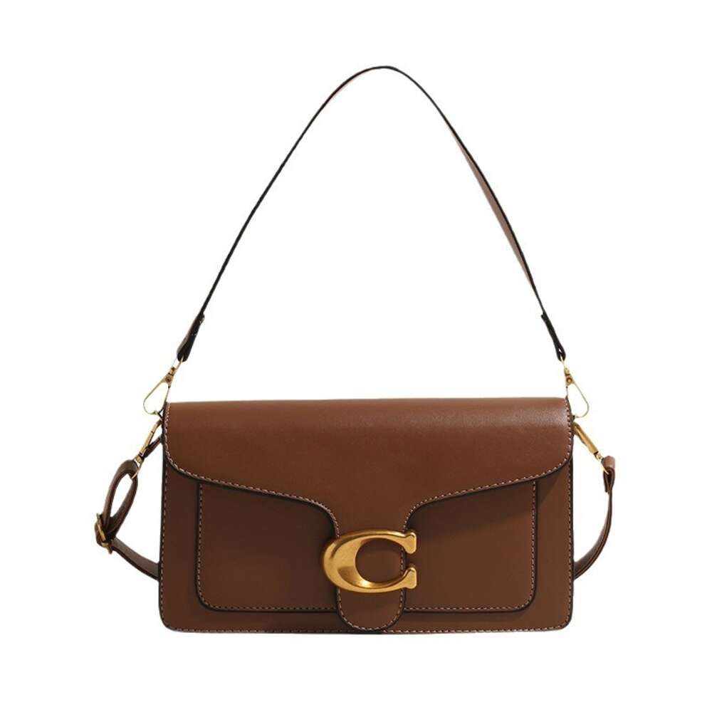 Cheap Wholesale Limited Clearance 50% Discount Handbag Trendy and Fashionable Hardware Socialite Style Commuting Underarm Carrying Shoulder Bag for Women