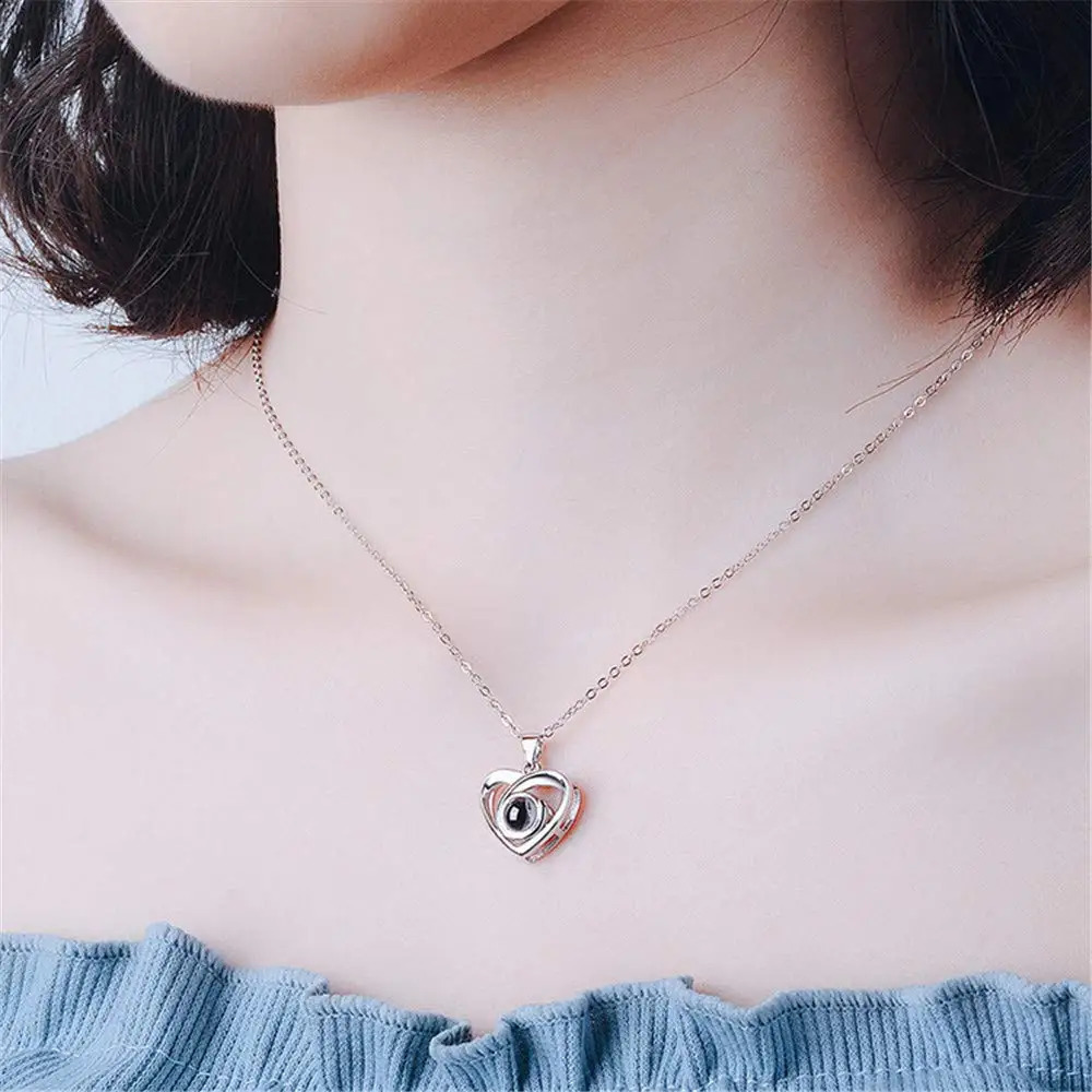 Customized Po Projection Necklace Personalized Women Zircon Heart Pendant Memories Jewelry 240313