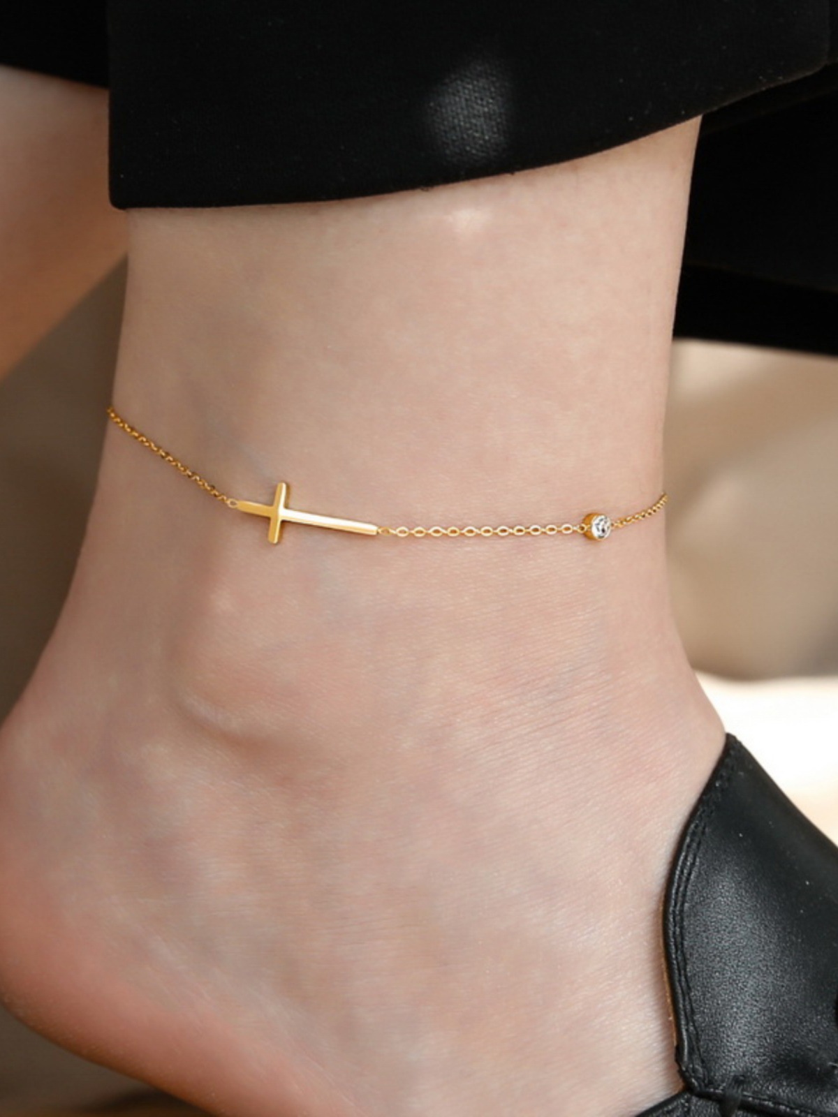 Ins 18K Gold Kreuz Kristall Fußkettchen Kette für Damen Sommerschmuck