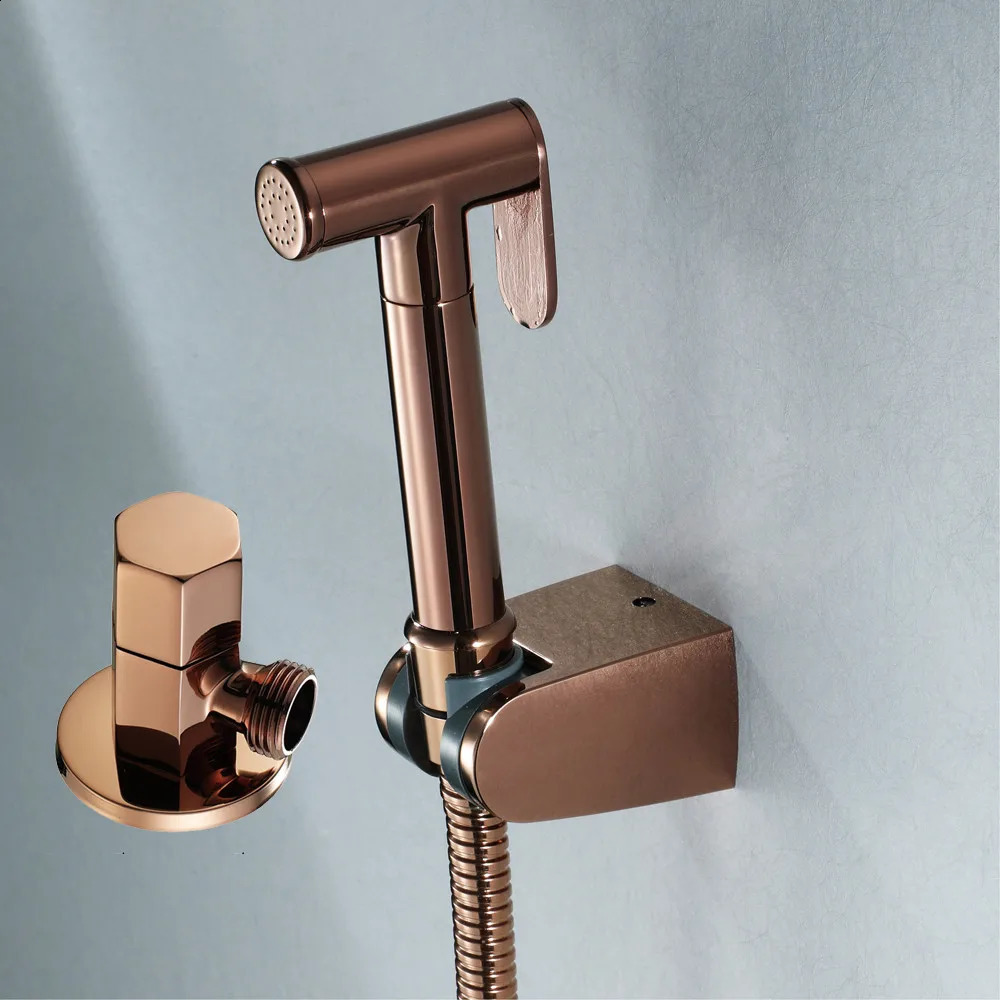 Hand Held Bidet Sprayer Douche Toilet Kit Bidet Faucet Brushed Gold Round Shattaf Shower Head Copper Set Jet Bidet Faucet 240223