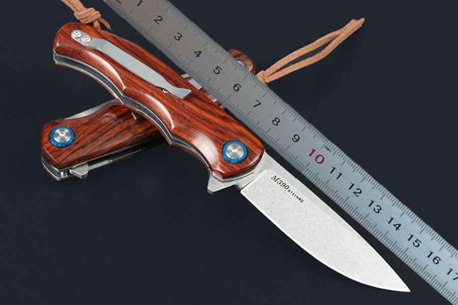 Novo M7728 Flipper Faca 8Cr14Mov Stone Wash Drop Point Blade Rosewood com folha de aço lidar com rolamento de esferas Outdoor Camping Caminhadas Pesca EDC Canivetes