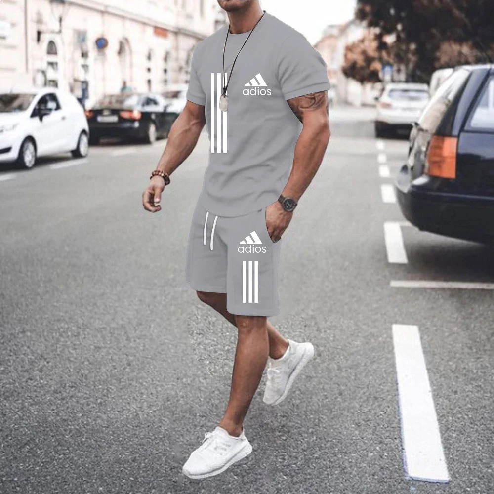 Summer Luxury Set Mens Short Sleeve Suit Fitness Fashion Casual Shorts Tracksuit Clothes For Tshirt 240312