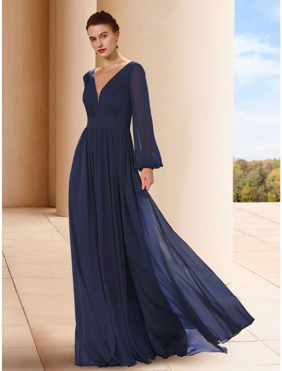 Abiti eleganti lunghi in chiffon blu la madre della sposa Abiti da madrina con scollo a V a-line Abito da festa formale Abiti da donna a pieghe lunghi fino al pavimento