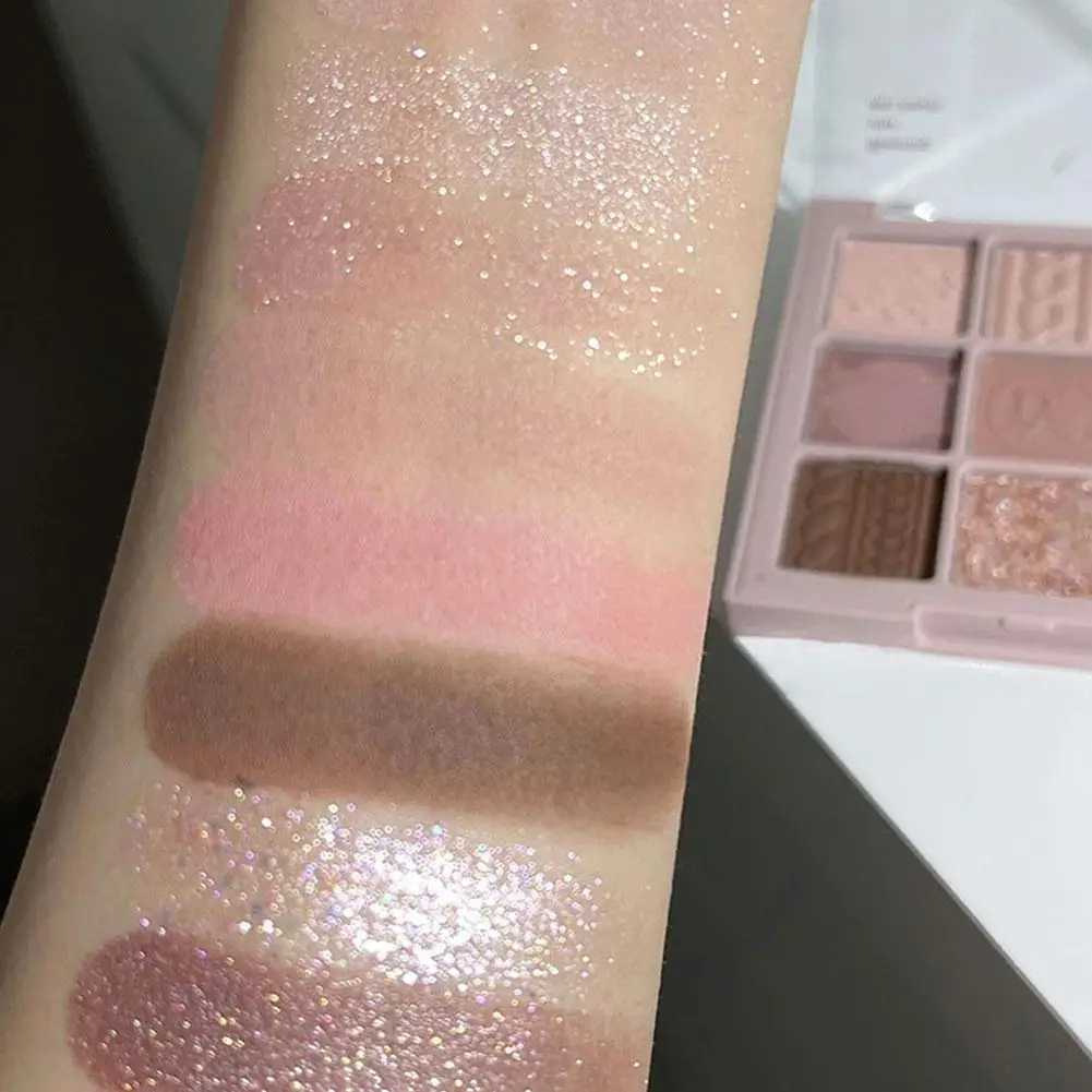 Cień oka 9-kolorowa paleta cienia do powiek Glitter perly cień do powiek paleta nagi długotrwały koreańskie urocze oczy Make Up Palette Cosmeticsl2403