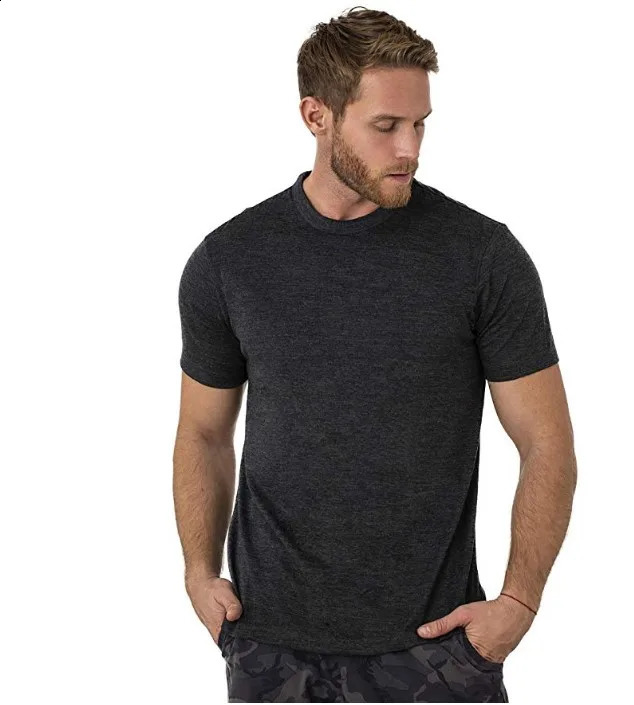 100% Superfine Merino Wool T Shirt Mens Base Layer Shirt Merino Wool Wicking andningsbar snabb torr anti-Edor Merino Wool Socks 240318