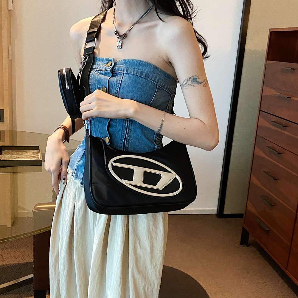 Cheap Wholesale Limited Clearance 50% Discount Handbag Oxford Cloth Bag New and Child High Quality Wtern Style Versatile One Shoulder Oblique Cross Underarm Womens