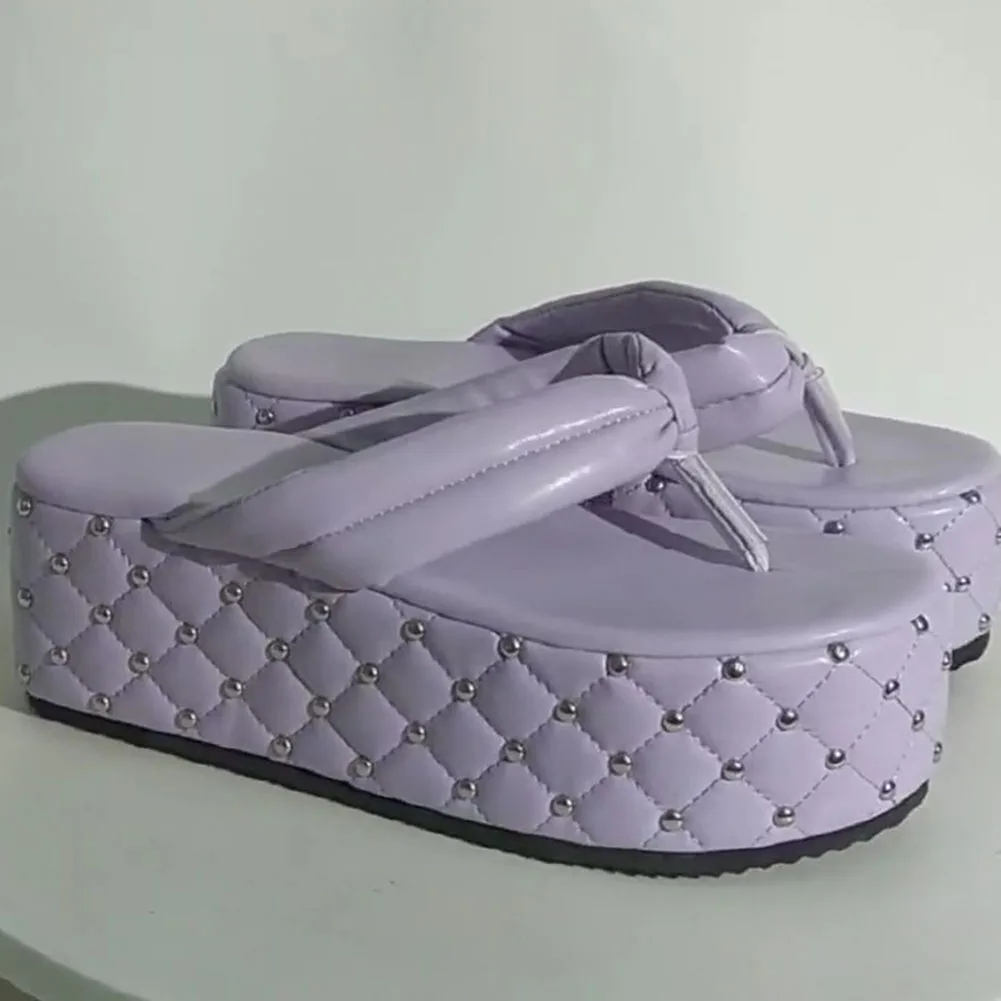 FLOPS DORATASIA NOVAS Damas Solid Platform Flip Flops Fashion Wedges Med Heels Slippers femininos Plataforma casual sapatos de verão Mulher